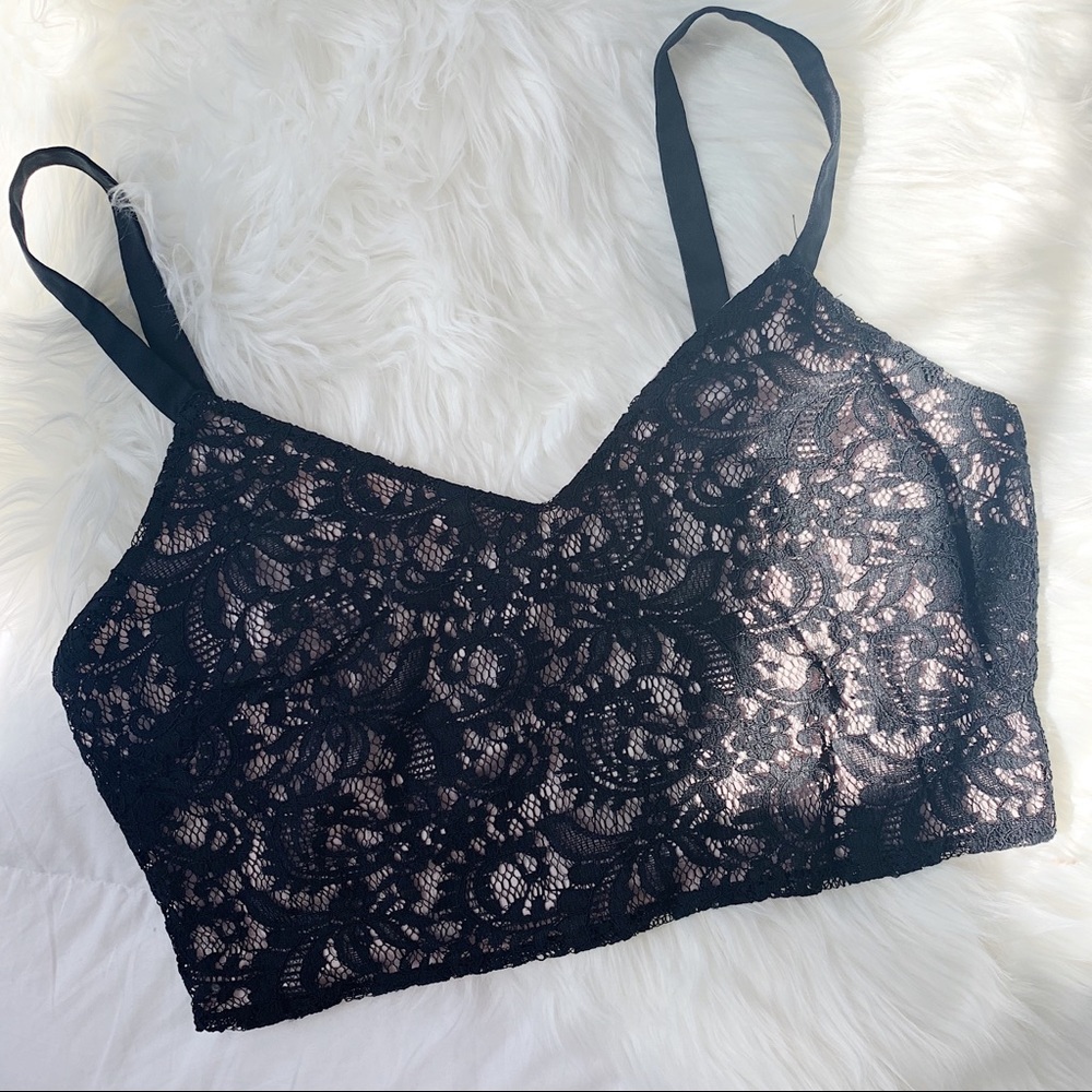Express | Black/blush Lace Crop Top Size M